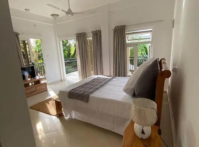 South Hill Apartman Anse Royale
